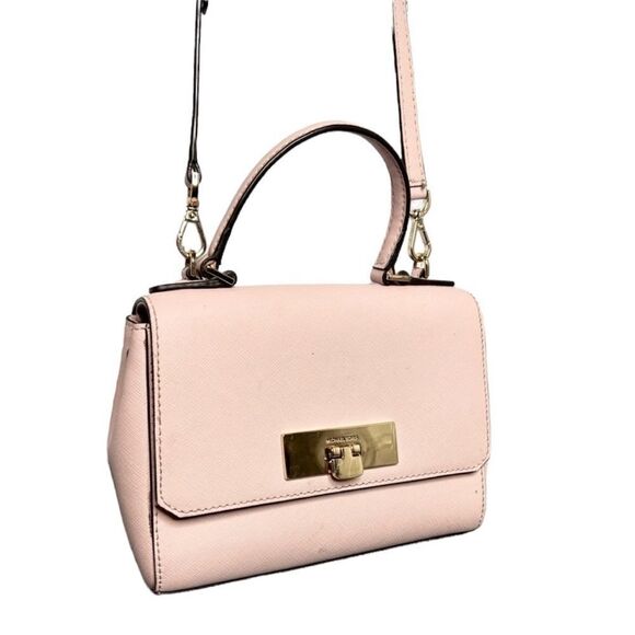 Michael Kors leather crossbody - Picture 1 of 12